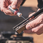 Pistoolin öljyäminen Gun Butter -voiteluaineella – tarkka ja synteettinen voitelu